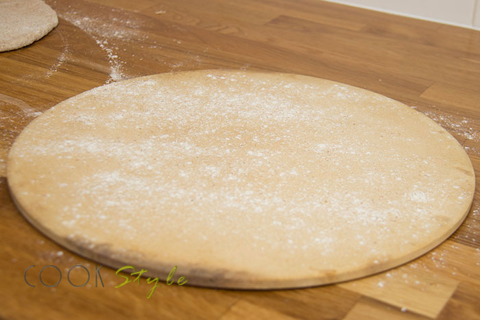 Vegetarian Halloumi pizza