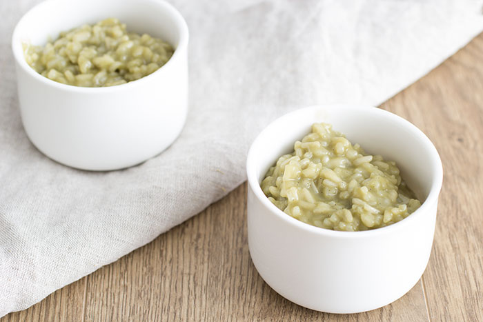 Matcha rice pudding with coconut milk. Vegan, easy to make and not overly sweet