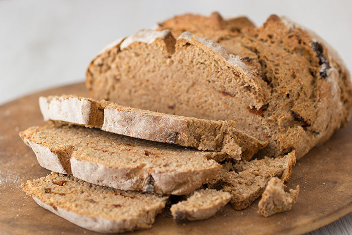 Soda bread with sundried tomatoes
