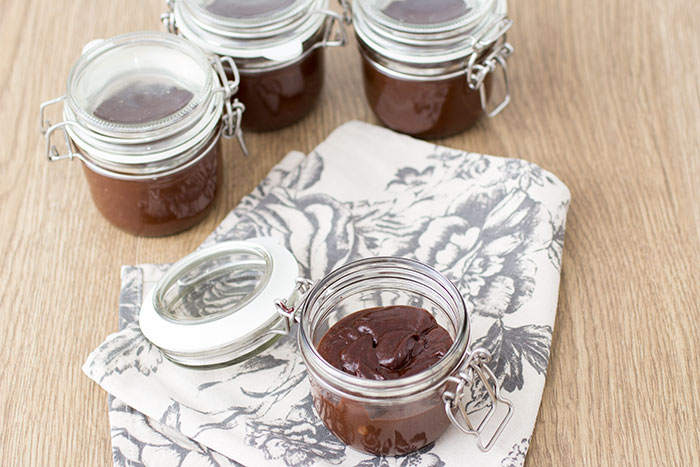 02 Dark chocolate spread, vegan, gluten free