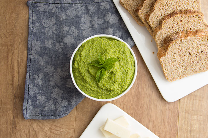 Pea and mint dip