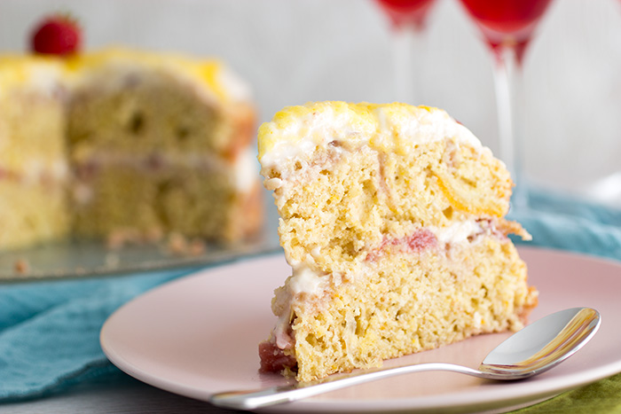 Orange and Strawberries Cake