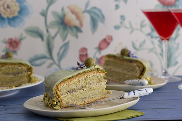 Le Gâteau Vert-Vert. Slice of cake