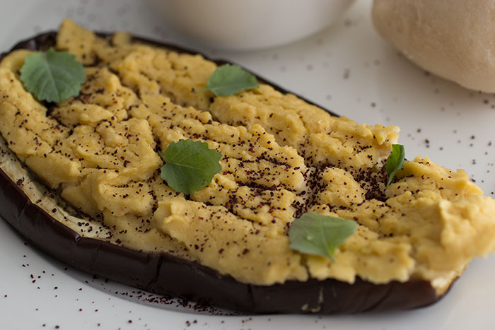 Aubergines Stuffed with Houmous, Close up