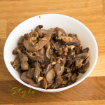 Spicy mushrooms with peanut butter