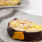 Roulade with mango and chocolate